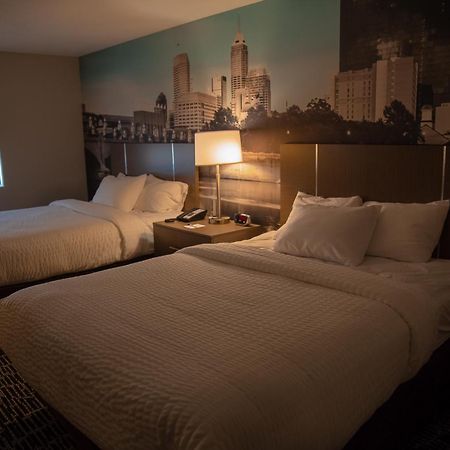 Clarion Pointe Indianapolis Airport Hotel Plainfield Cameră foto