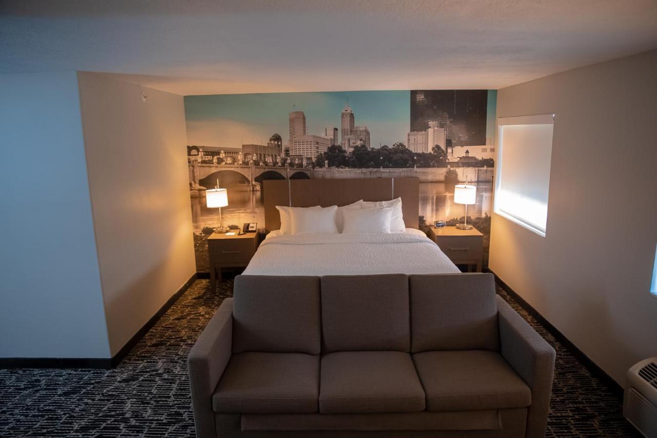 Clarion Pointe Indianapolis Airport Hotel Plainfield Exterior foto