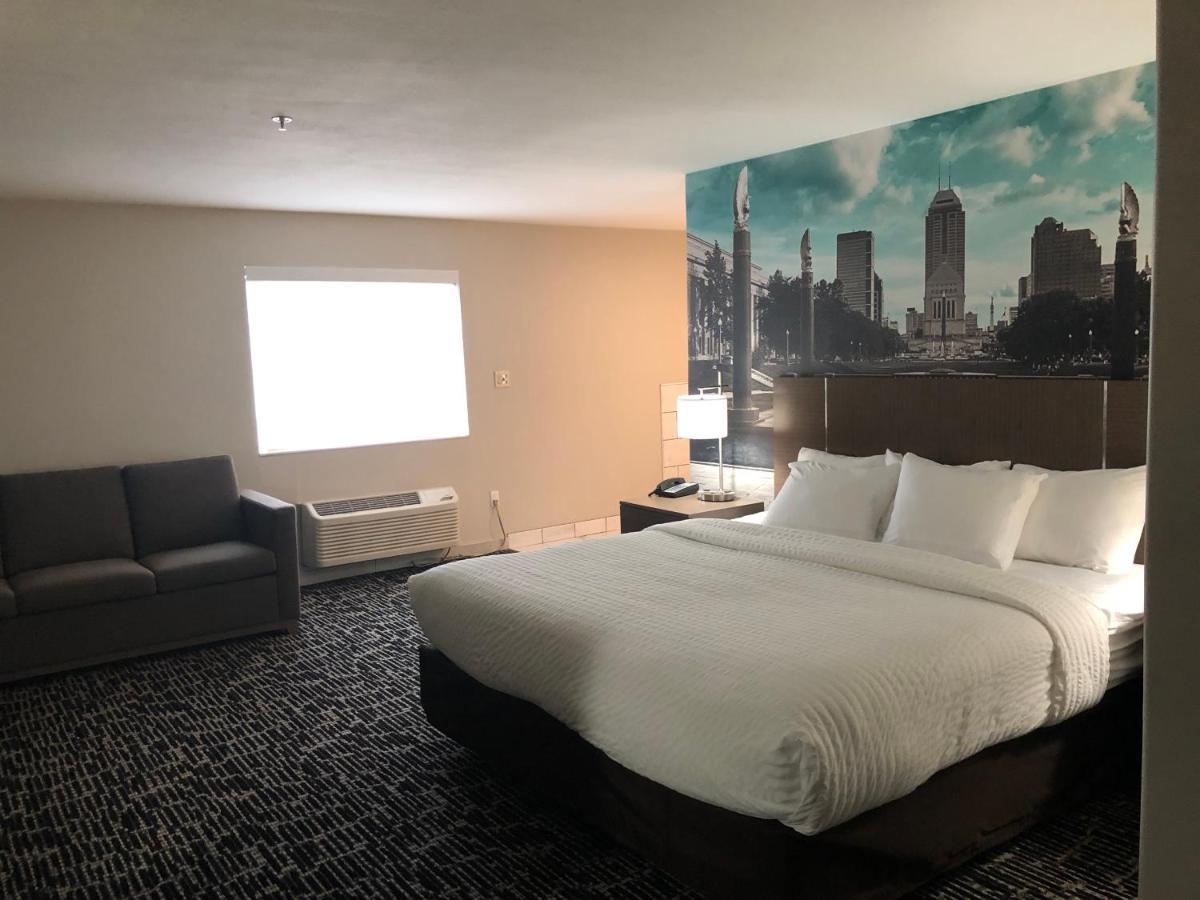 Clarion Pointe Indianapolis Airport Hotel Plainfield Exterior foto